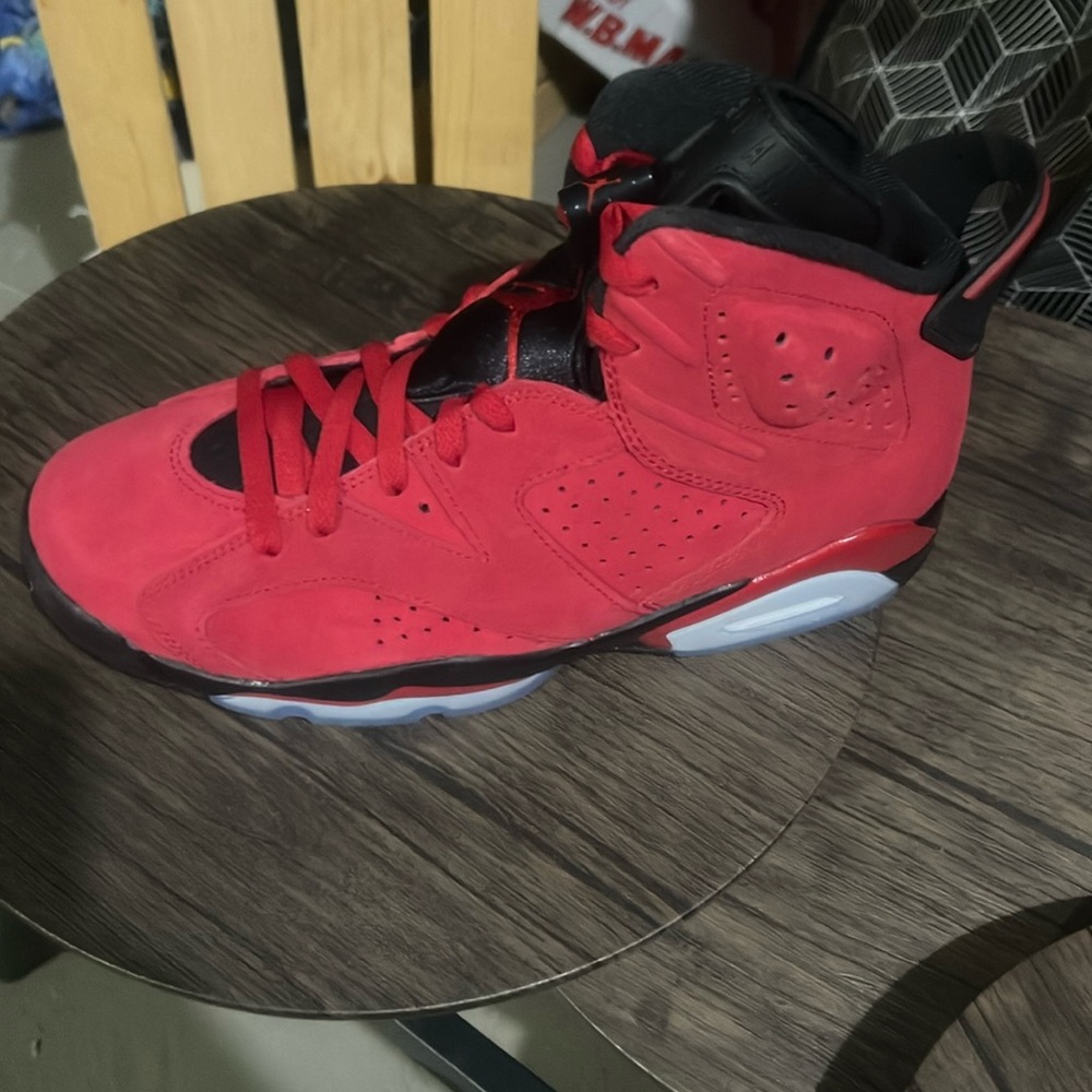 Air Jordan 6 Retro - Varsity Red/Black - Size 9